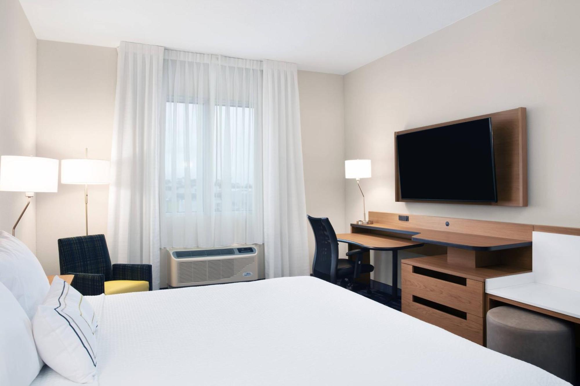 Fairfield Inn & Suites By Marriott Daytona Beach Speedway/Airport Екстер'єр фото