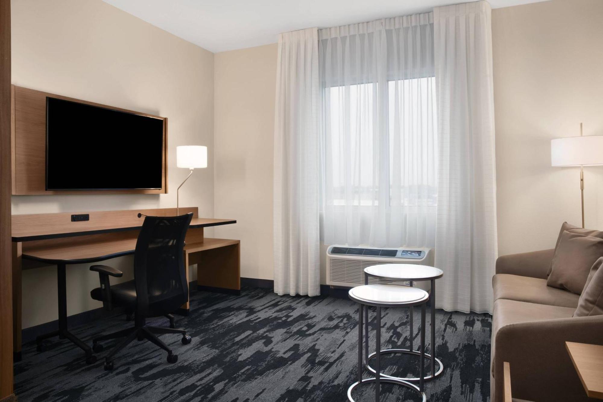 Fairfield Inn & Suites By Marriott Daytona Beach Speedway/Airport Екстер'єр фото